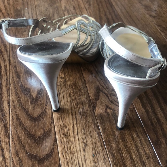 Gold sequin strappy stilettos - Picture 4 of 5